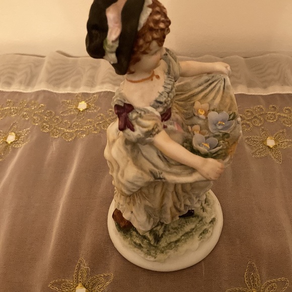 Lefton China Vintage Hand Painted Bisque Porcelain Young Lady Figurine - Picture 6 of 9